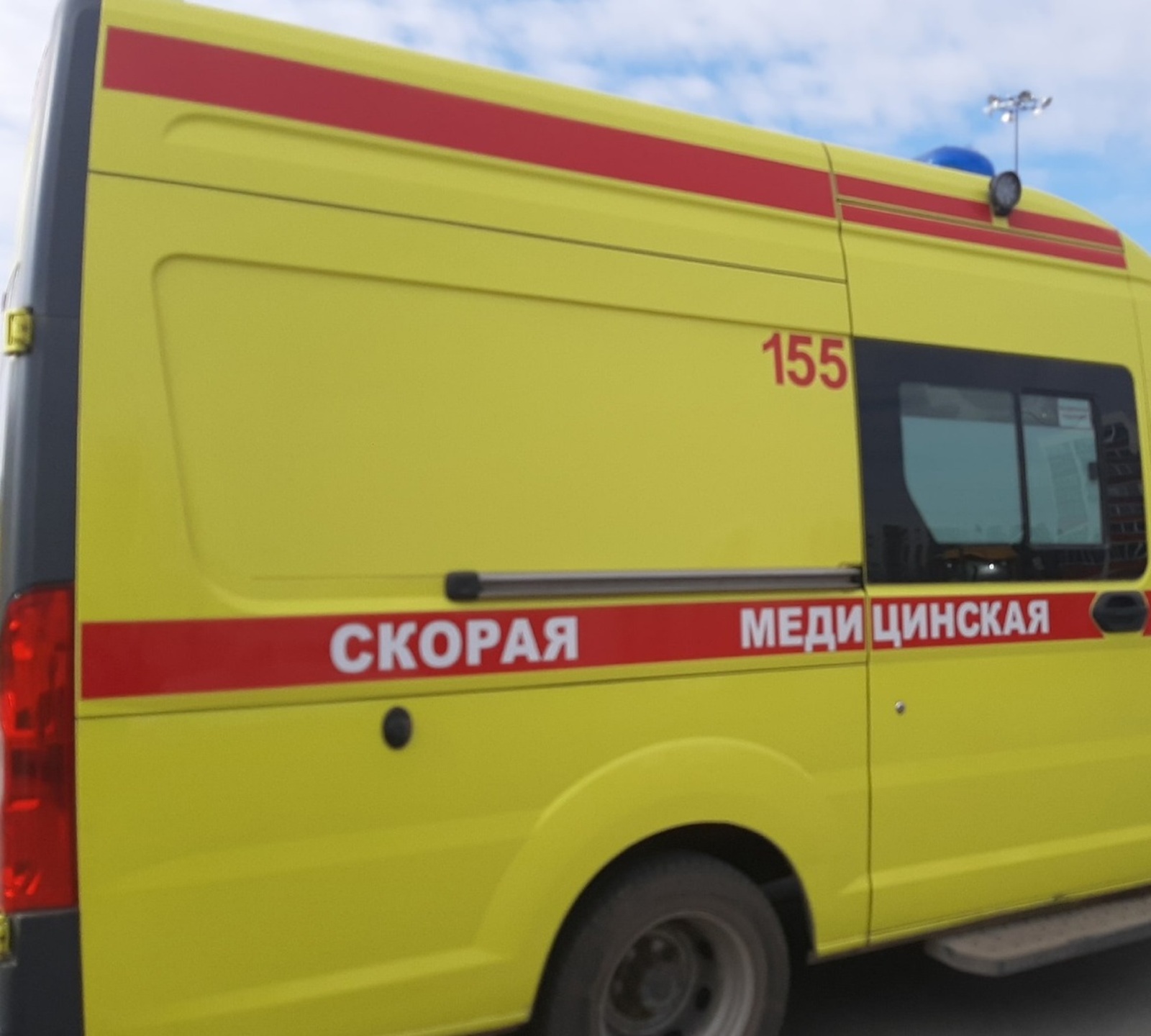 Үсмернең кулында петарда шартлаган...