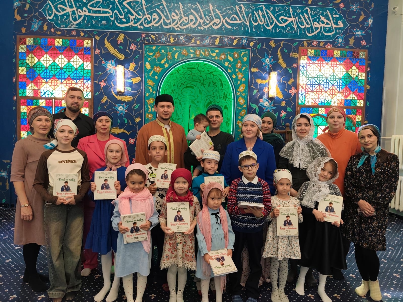 Балалар вәгазь тыңлады