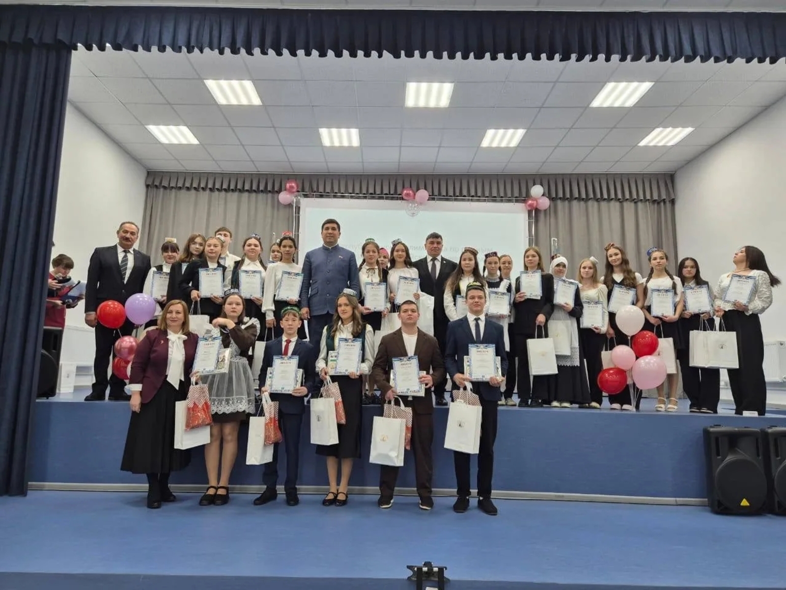 Безнең дуслар – олимпиада җиңүчеләре!