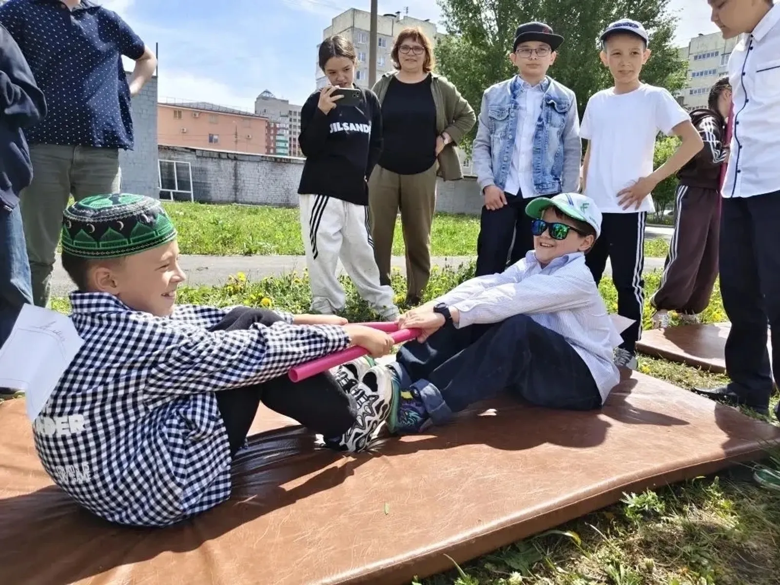 Милли уеннар уйнадык, ярышта көч сынадык!