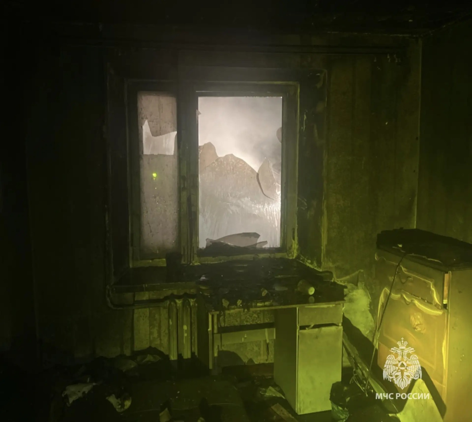 Төн уртасында янгын чыккан...