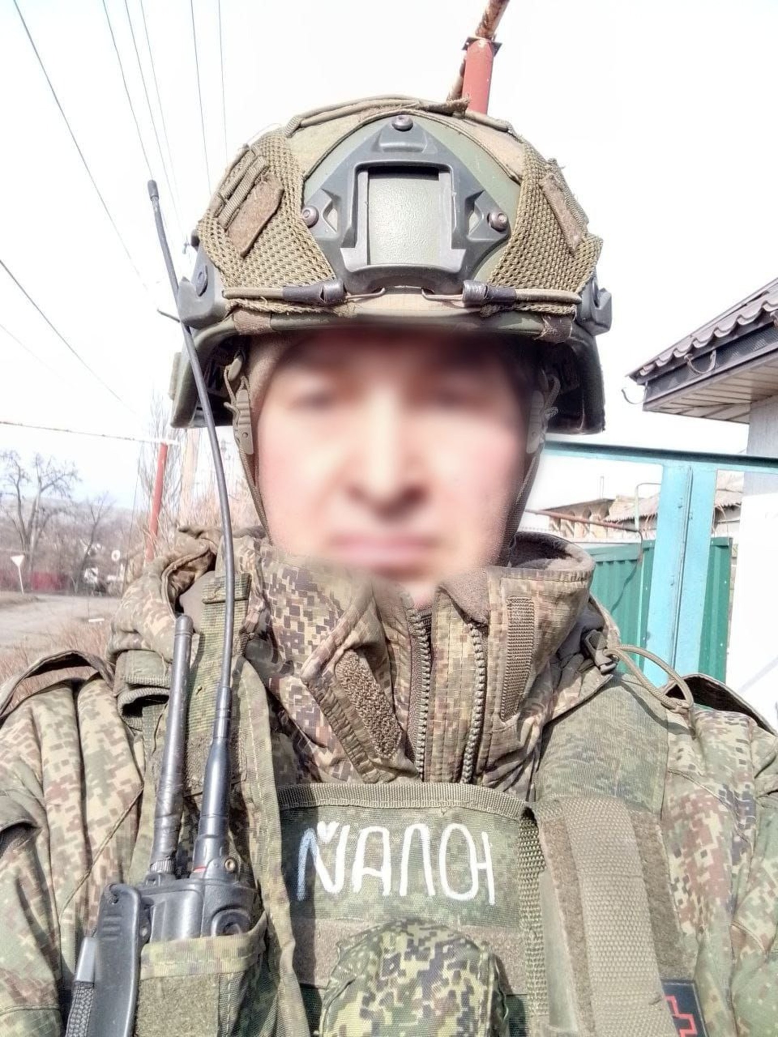 Аны өйдә өч улы һәм ике кызы көтә