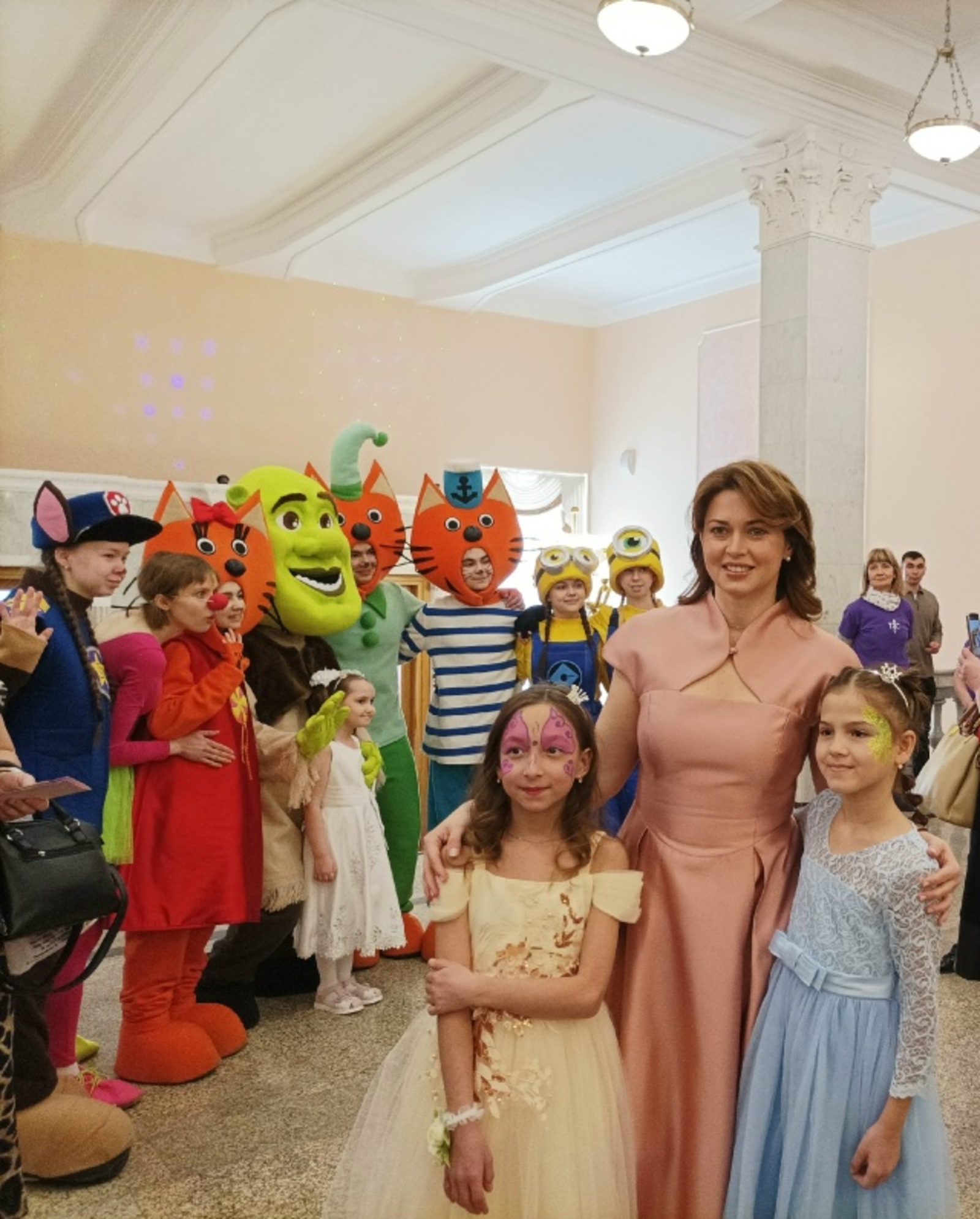 “Сез – иң чибәрләре, акыллылары һәм көчлеләре!”